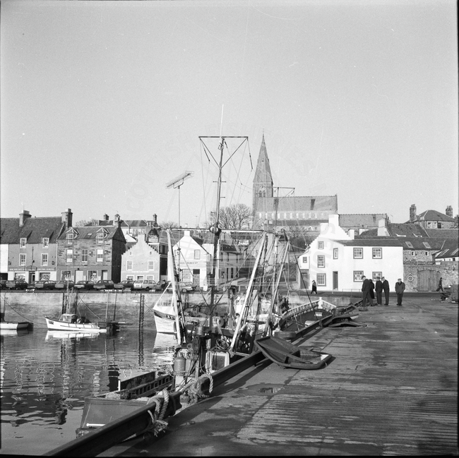 Anstruther harbour and Scottish Fisheries Museum
