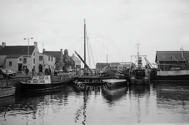 Boats in harbour, Anstruther