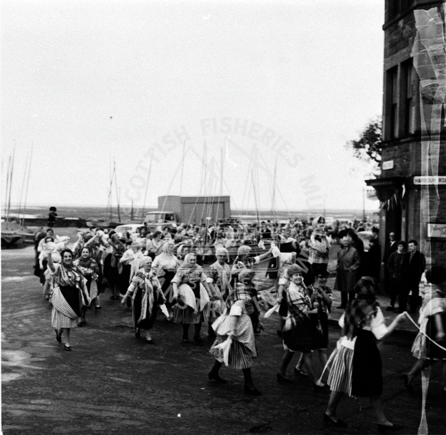 Fisherwalk at Fisherrow Harbour, late 1960s.