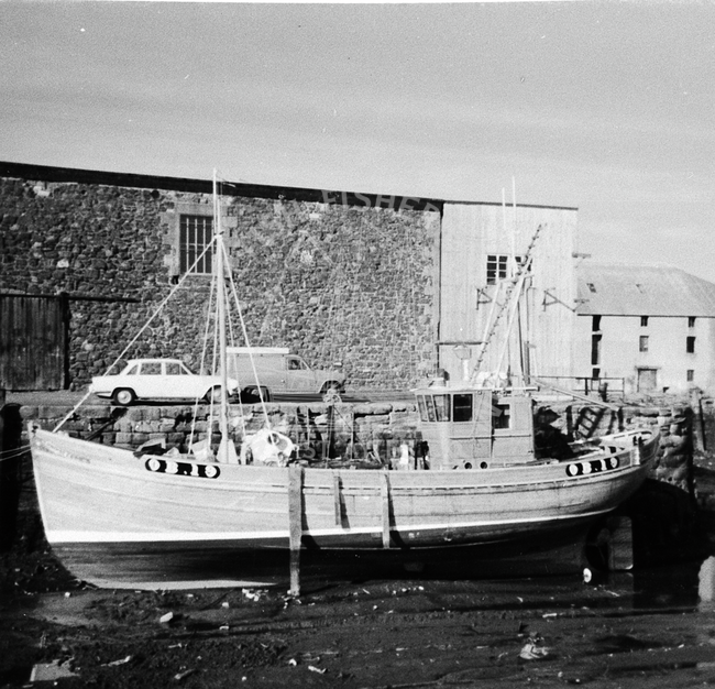 'Mary Manson II', OB19, in harbour.