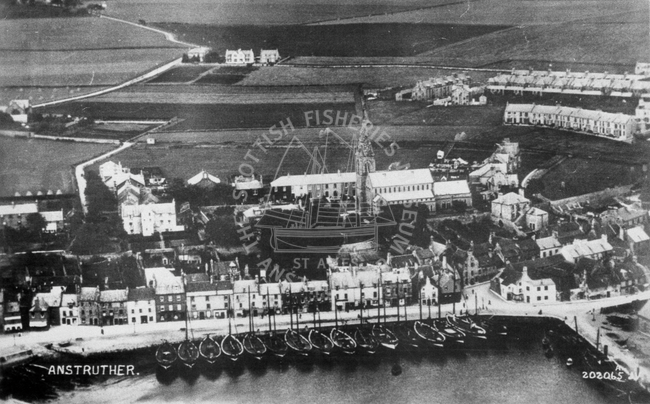 Aerial view of Anstruther harbour, pre 1914.