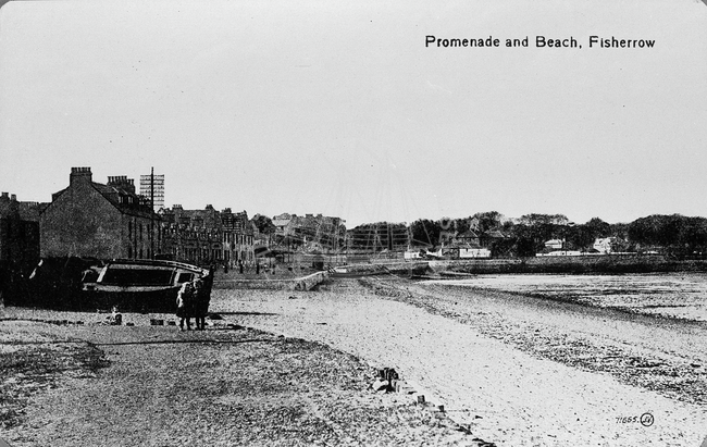 Postcard entitled 'Promenade and Beach