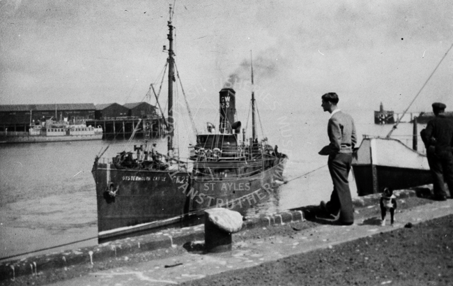 'Oystermouth Castle', GW23, in harbour, 1952