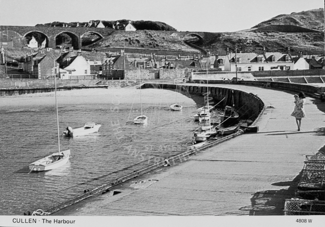 Postcard entitled 'Cullen: The Harbour'.
