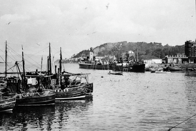 East coast seiners from Railway Pier, Oban, 1948.
