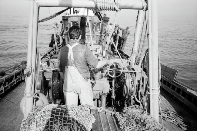'Alliance' CN187 prawn trawling off Isle of Gigha