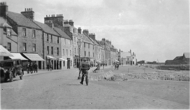 Anstruther harbour with buildings, c.1930. 