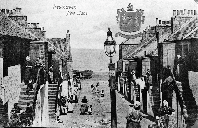 Postcard entitled 'Newhaven, New Lane', 1900.