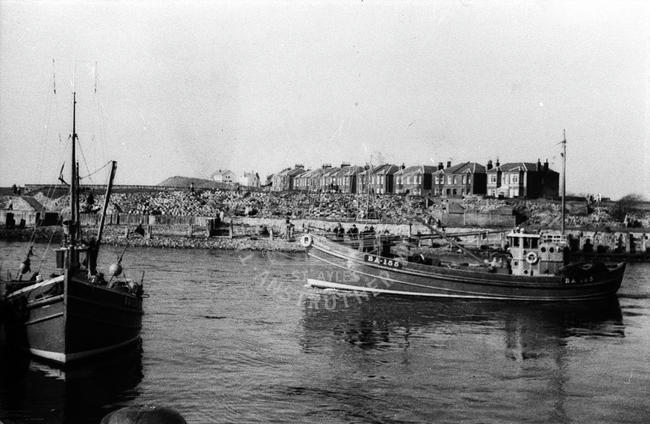 'Aliped VIII', BA155, leaving harbour, Girvan'