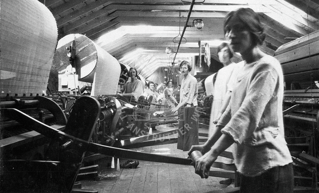 Net factory workers operating looms, Campbeltown