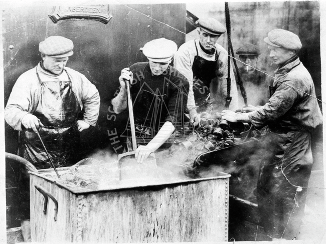 Aluming nets, 1930s